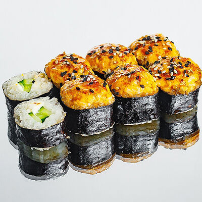 Запеченый ролл с лососем в Rolls Bar по цене 609 ₽