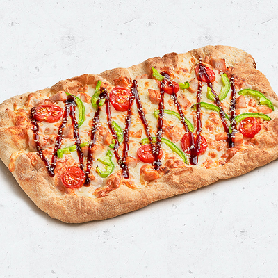 Римская пицца Курица терияки 20х30 в Pizza Hut по цене 599 ₽