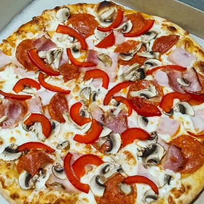 Пицца Мясная в Добрый Шеф по цене 575 ₽