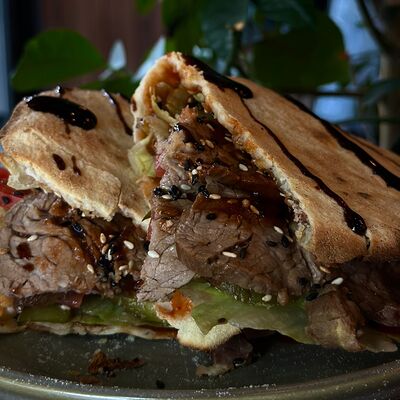 Сэндвич Ростбиф-говядина в Реган по цене 730 ₽