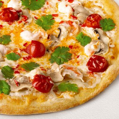 Том ям с креветками на тонком тесте в Суши Wok по цене 989 ₽