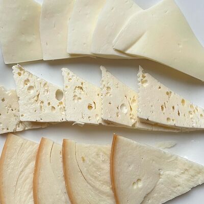 Сырное плато в Sololaki по цене 610 ₽