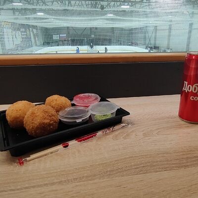 Онигири в Высота по цене 300 ₽