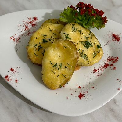 Картофельные лодочки с сыром сулугуни в Кавказская кухня по домашнему по цене 485