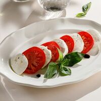Салат Капрезев Кукумбер