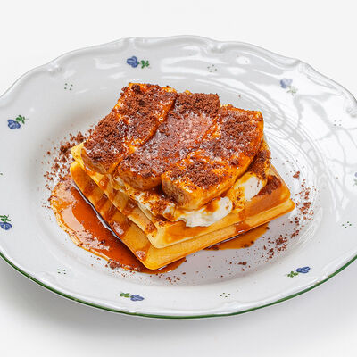 Вафли с бананом в Begin cafe по цене 680 ₽