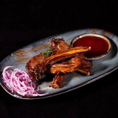 Баранья корейка в Imna Lounge по цене 1080 ₽