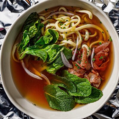 Азиатский бульон из говядины с лапшой в Skybar по цене 650 ₽