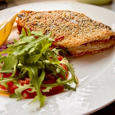 Дорадо в кунжуте в Легенда по цене 1270 ₽