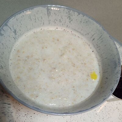 Овсяная каша с домашним вареньем в Оазис кафе по цене 180 ₽