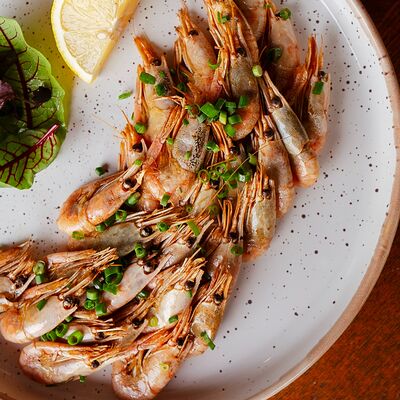 Креветки жареные на сливочном масле в Ярды Superbar по цене 800 ₽