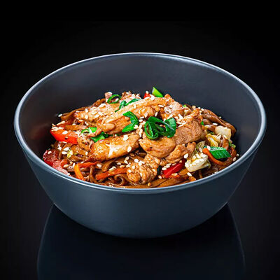 Соба с курицей в Sushi Maximum по цене 720 ₽