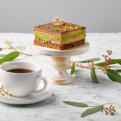 Торт Дубай Брауни в Кондитерская СантОноре по цене 1202 ₽