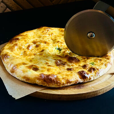 Хачапури со шпинатомв Тбилисио по цене 480 ₽