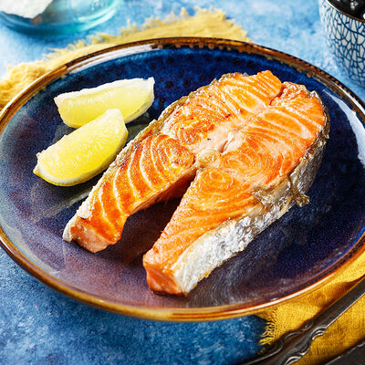 Стейк из семги Соломос в Греки здесь по цене 1390 ₽