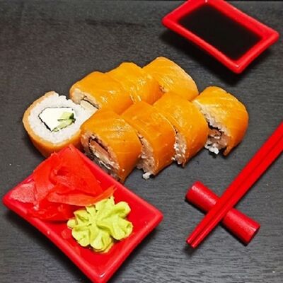 Филадельфия с копчёным лососем в Суши Max по цене 540