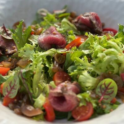 Салат с Ростбифомв Причал by АкваЛэнд по цене 950 ₽