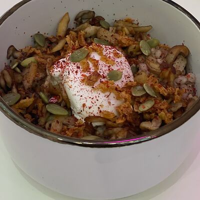 Боул с зеленой гречкой и вешенками в Semi-Sweet по цене 690 ₽