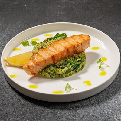 Стейк из лосося в La grande по цене 1440 ₽