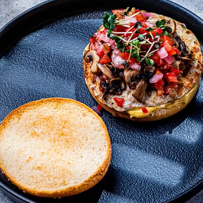 Чикен бургер в Edateca Едатека по цене 590 ₽