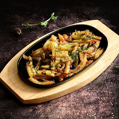 Картофель жареный с мясом в BierBurg по цене 499 ₽