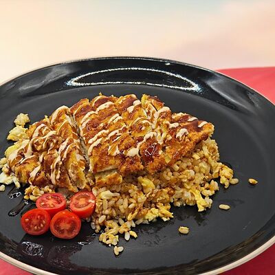 Свинина Тонкацу с рисом в Лапша и Утки по цене 893 ₽