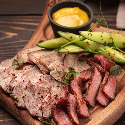 Мясное ассорти в Седло по цене 855 ₽