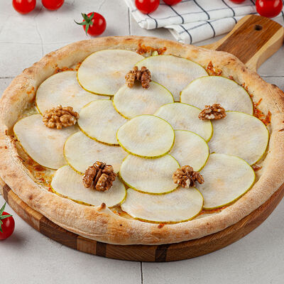 Пицца с грушей и горгонзолой в Вэллей кафе по цене 990 ₽