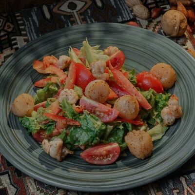 Салат с морепродуктами в Kish-Mish по цене 1140 ₽