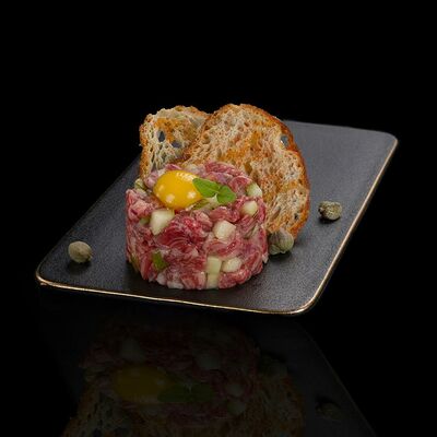 Тартар Вагю в Koi sushi bar по цене 4390 ₽