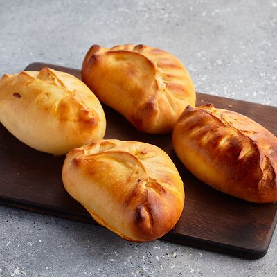 Пирожок с рисом и яйцом в Дым и Рим по цене 80 ₽
