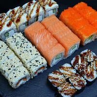 Сет Нияма в Shef Sushi