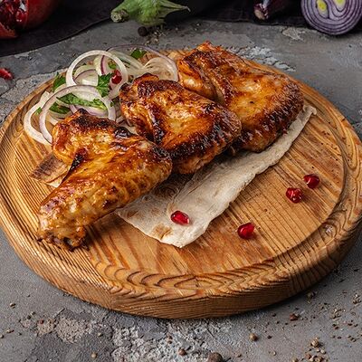 Шашлык из куриных крыльев в Дворец свадеб по цене 480 ₽