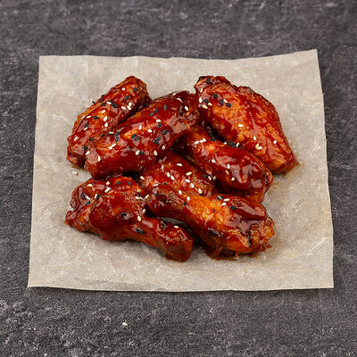 8 Крылышек под соусом в Крылышки & Рёбрышки по цене 618 ₽