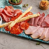 Мясная тарелка в Вкусновица