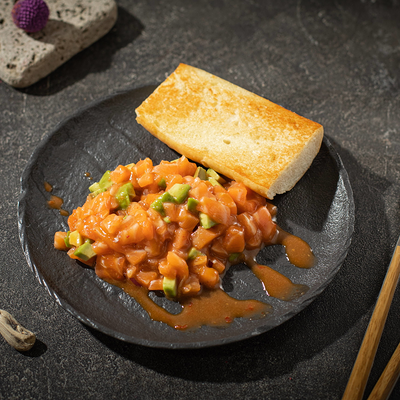 Тартар лосось в In Tasty по цене 590 ₽