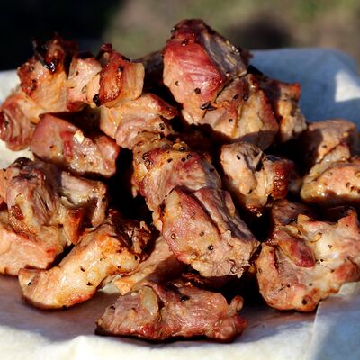 Шашлык из свинины с лучком в Шашлык №1 по цене 1590 ₽