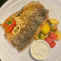 Ребра карпа с картофелем бэйби в Ребрабар