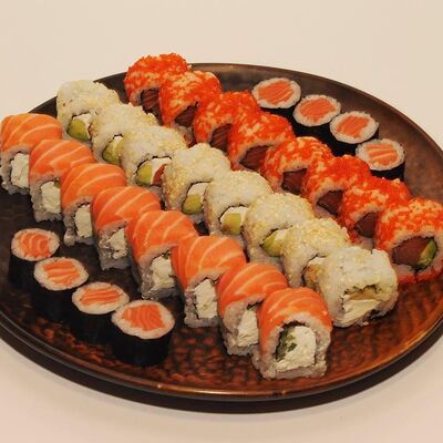 Сет Меньшиков в Sushimarket по цене 3900 ₽