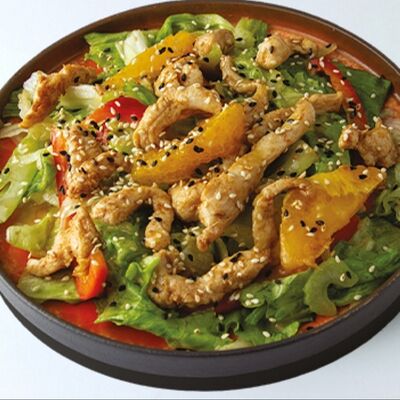 Теплый салат с курицей в Акияна по цене 519 ₽