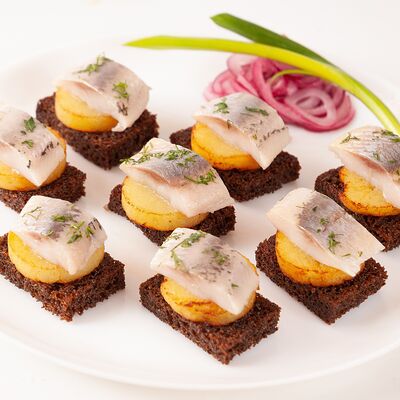 Сельдь на тост в Сыто Пьяно по цене 375 ₽