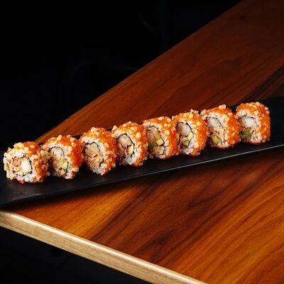 Ролл Калифорния с креветкой темпура в Buba Sushi по цене 1290 ₽