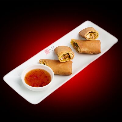 Хрустящие спринг-роллы с курицей в Китайские Новости по цене 565 ₽