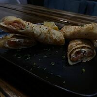 Блинчики с творожным сыром и лососем в RAKETA