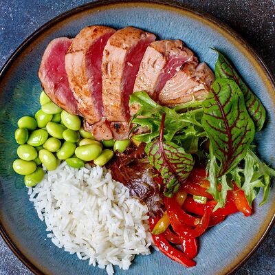 Боул с тунцом и рисом в Макароны по цене 490 ₽