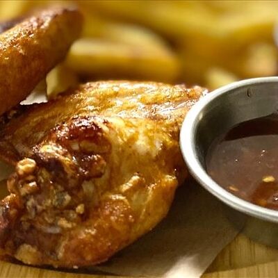 Крылышки куриные острые в Генрих и Генриетта по цене 350 ₽