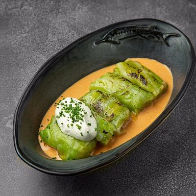 Голубцы с камчатским крабом и северными креветками в Fish Point по цене 1190 ₽