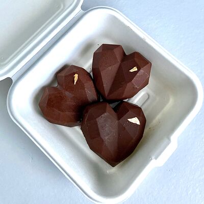 Дубайский шоколад в форме сердца в Премиум десерты по цене 2950 ₽