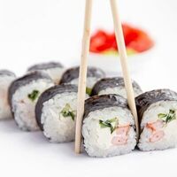 Ролл с креветкой и огурцомв FixRolls