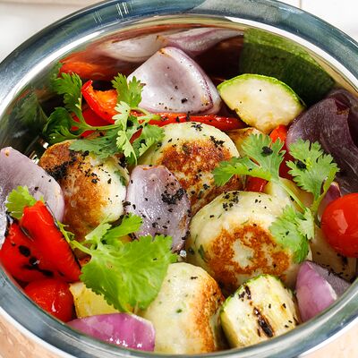 Котлеты из индейки с овощами на гриле в ЛарисуВаннуХочу по цене 690